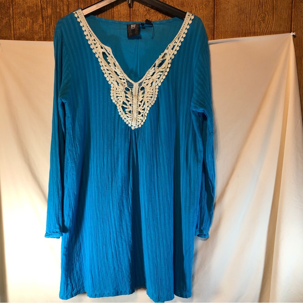 RU Apparel women’s blue/white crochet lace surrounding V-neck dress XXL